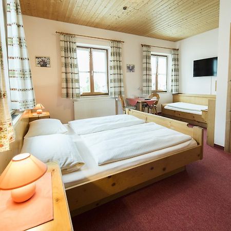 Landgasthof Pilsenhof Entenbraterei Hechendorf am Pilsensee Bagian luar foto