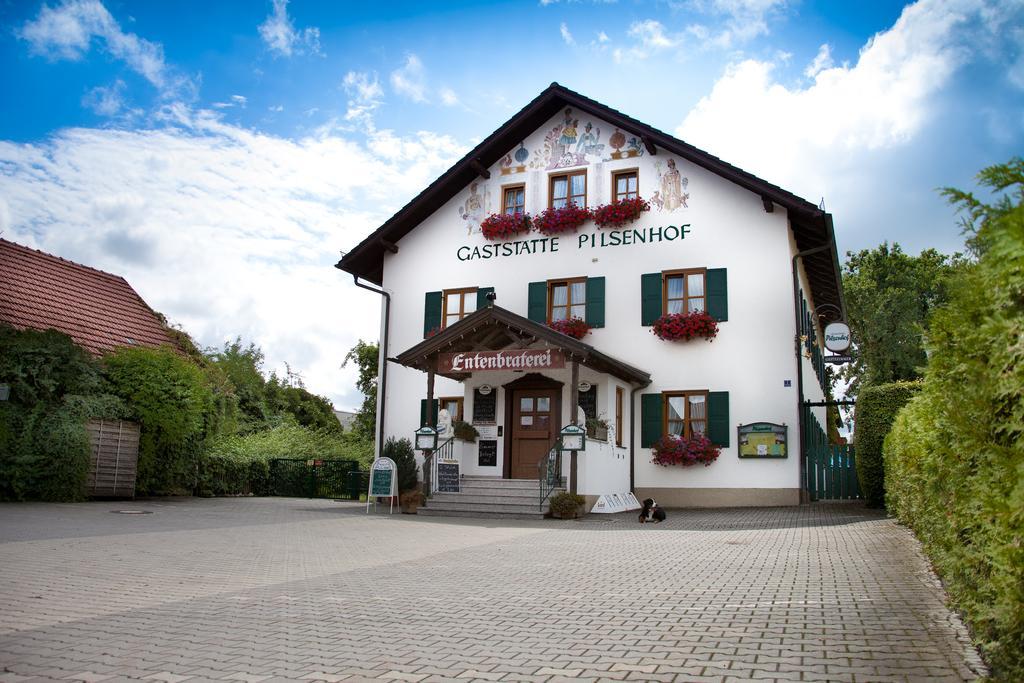 Landgasthof Pilsenhof Entenbraterei Hechendorf am Pilsensee Bagian luar foto