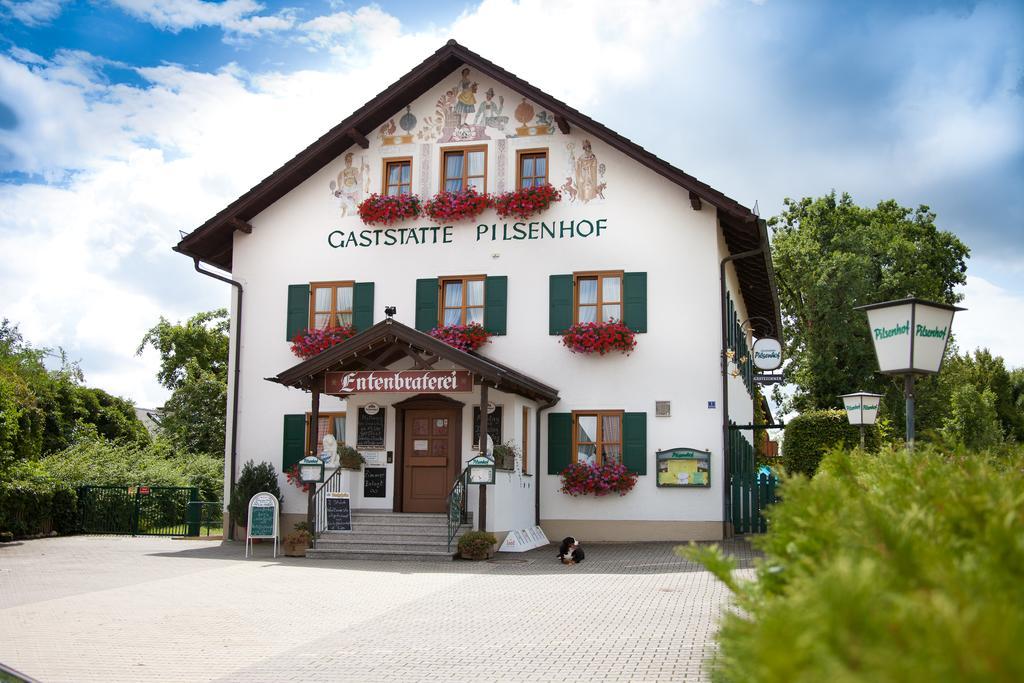 Landgasthof Pilsenhof Entenbraterei Hechendorf am Pilsensee Bagian luar foto