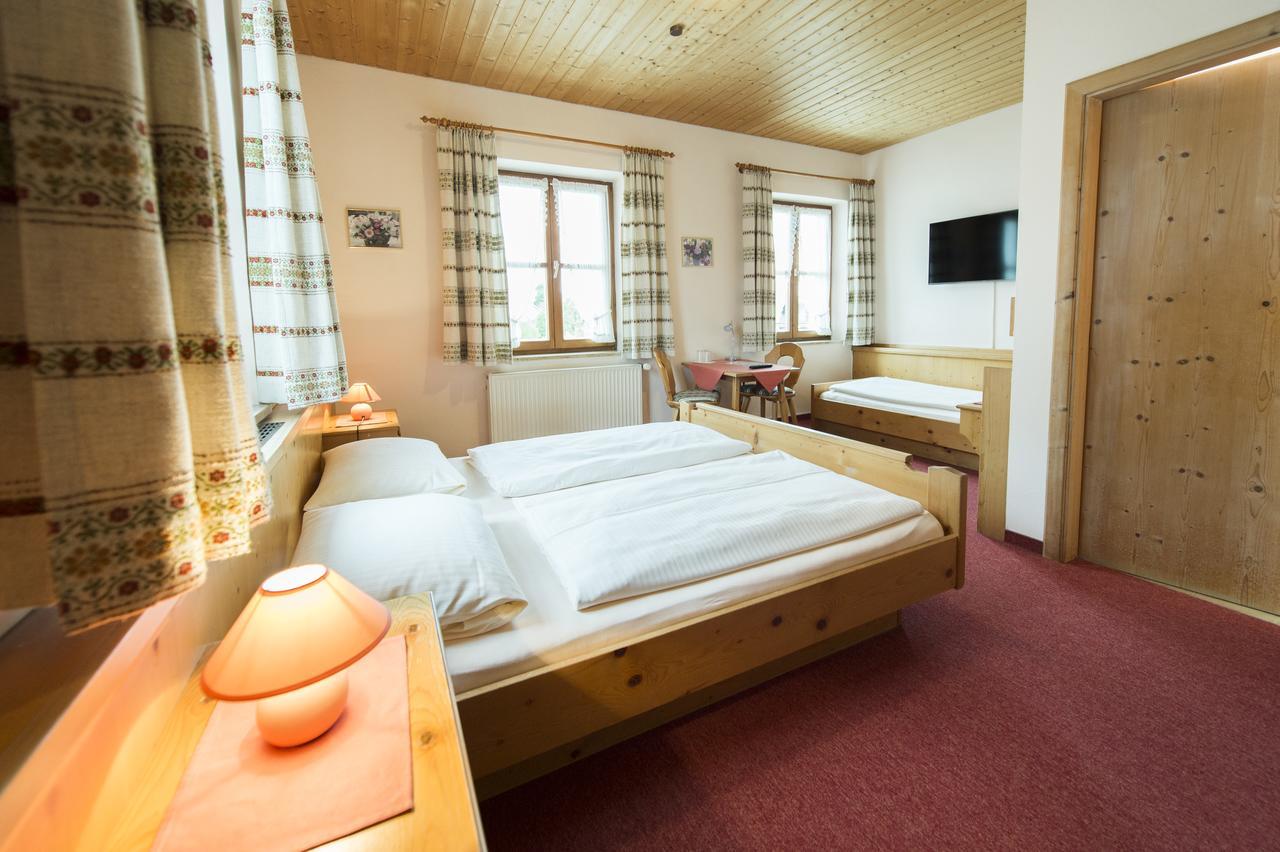 Landgasthof Pilsenhof Entenbraterei Hechendorf am Pilsensee Bagian luar foto